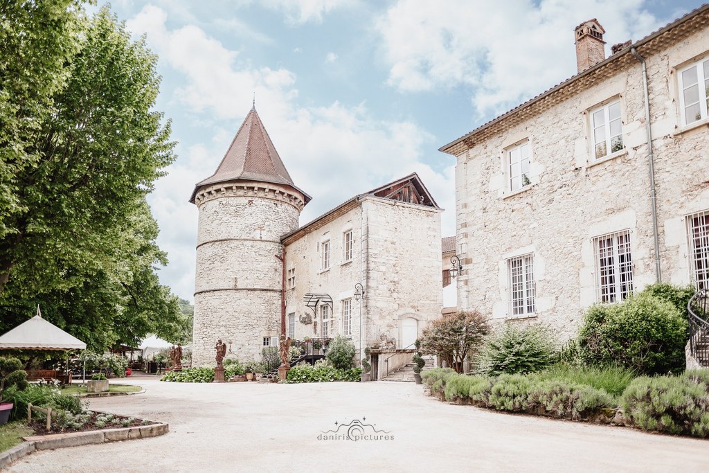 Le château Chapeau Cornu à Vignieu en Isère