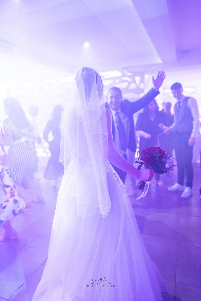 photographe-mariage-voiron-annecy-aixlesbains
Mariés danse soirée

